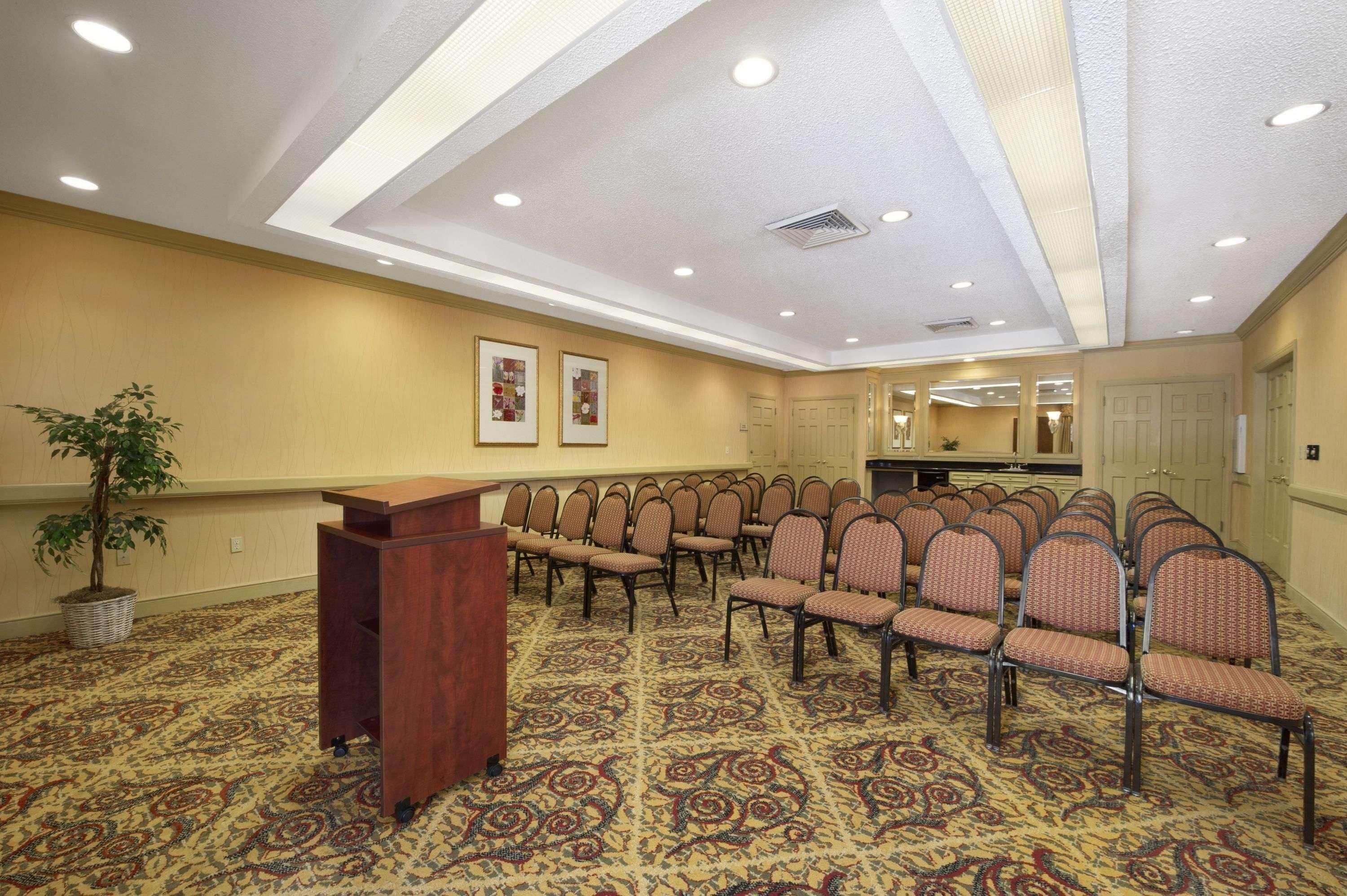 Hawthorn Suites By Wyndham Jacksonville Esterno foto