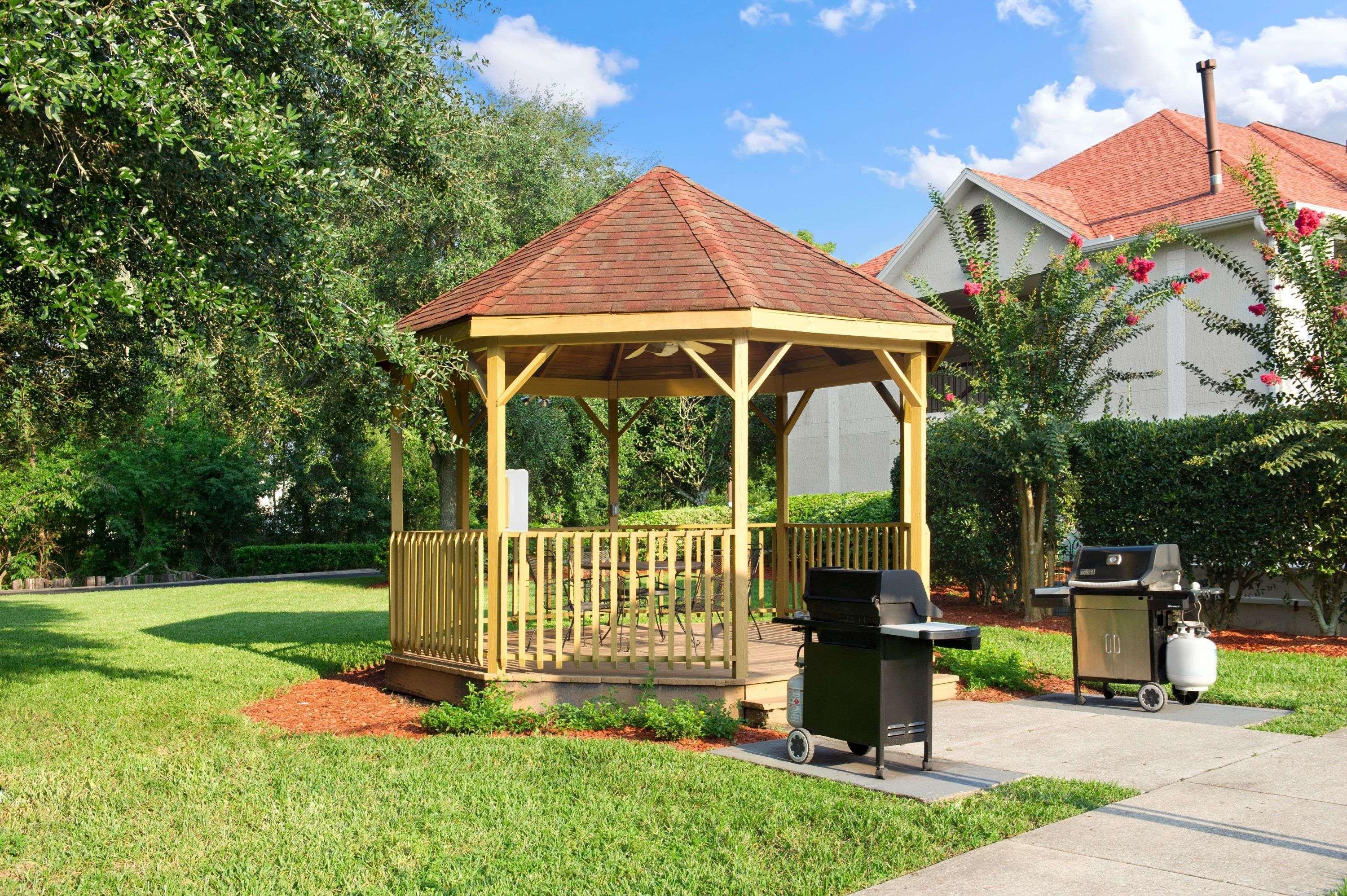 Hawthorn Suites By Wyndham Jacksonville Esterno foto