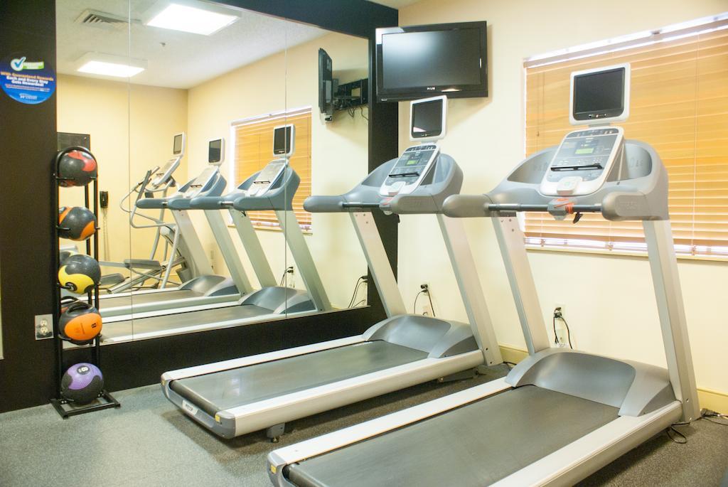 Hawthorn Suites By Wyndham Jacksonville Esterno foto
